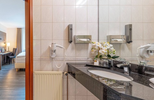 Norderstedt Hotel | Best Western Hotel Schmoeker-Hof