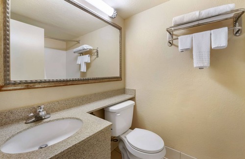 Daytona Beach Hotel | Best Western International Speedway Hotel