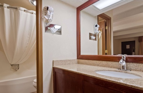 St. Robert Hotel | Best Western Montis Inn