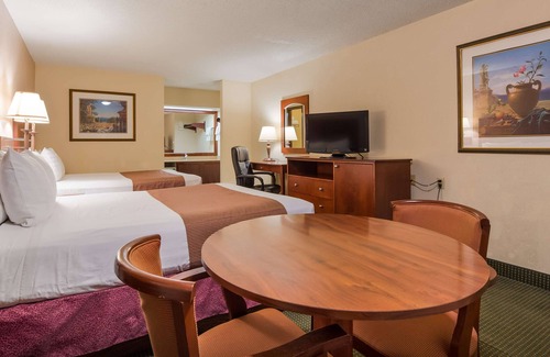 St. Robert Hotel | Best Western Montis Inn