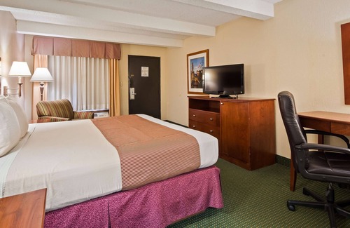 St. Robert Hotel | Best Western Montis Inn