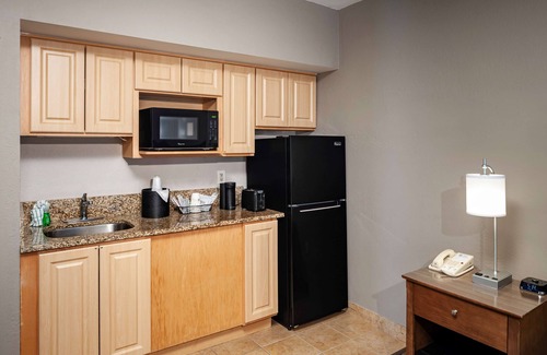 New Smyrna Beach Hotel | Best Western New Smyrna Beach Hotel & Suites