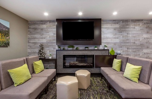 North Mountain Hotel | Best Western North Phoenix Hotel