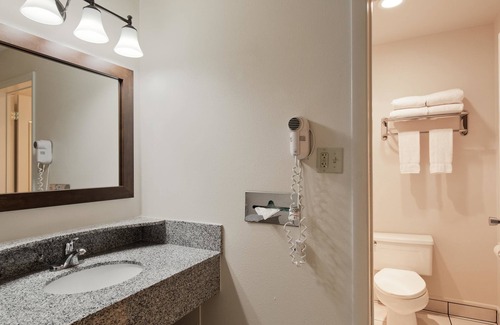 Fillmore Hotel | Best Western Paradise Inn & Resort