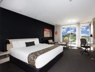 Charlestown Hotel | BEST WESTERN PLUS Apollo Hotel Newcastle