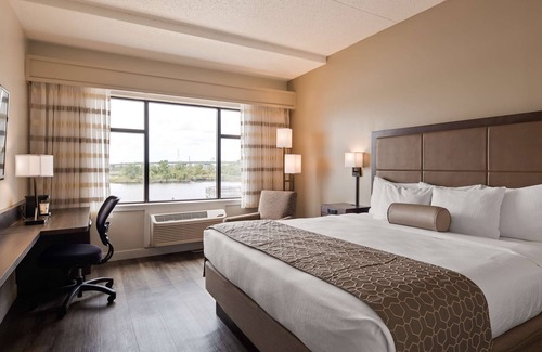 Downtown Wilmington Hotel | Best Western Plus Coastline Inn
