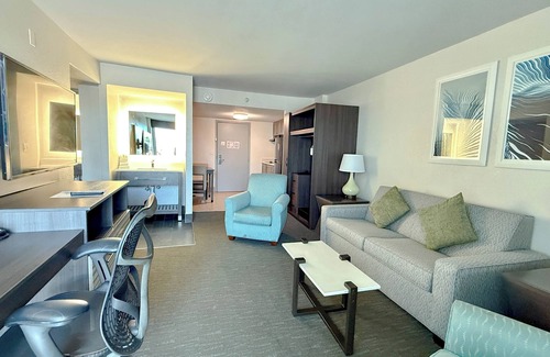 East Daytona Hotel | Best Western Plus Daytona Inn Seabreeze Oceanfront