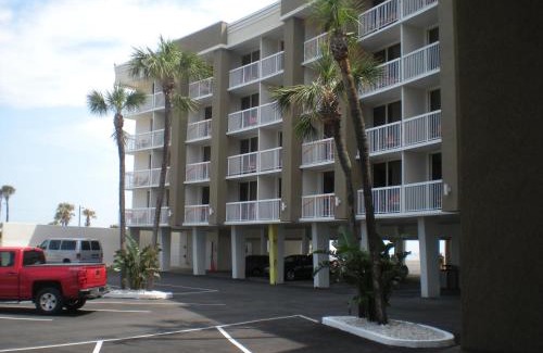 East Daytona Hotel | Best Western Plus Daytona Inn Seabreeze