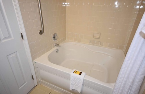 North Chesterfield Hotel | Best Western Plus Governor's Inn