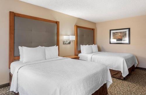 Oak Harbor Hotel | Best Western Plus Oak Harbor Hotel & Conference Center