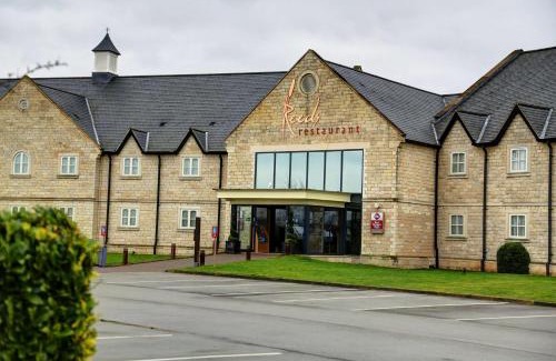 Thurnscoe Hotel | Best Western Plus Pastures Hotel