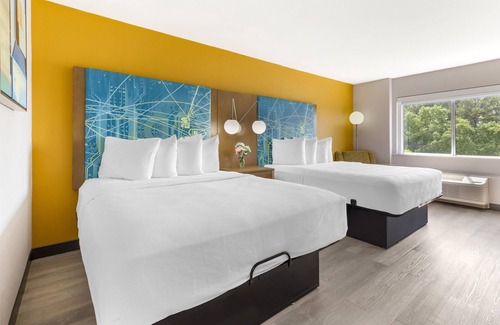 Northwest Raleigh Hotel | Best Western Plus Raleigh Crabtree Valley Hotel