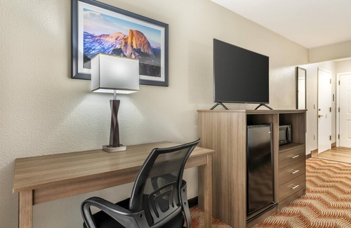 Sonora Hotel | Best Western Plus Sonora Oaks Hotel & Conference Center