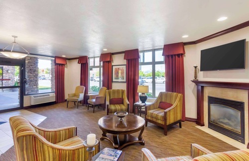 Logan Hotel | Best Western Plus Weston Inn