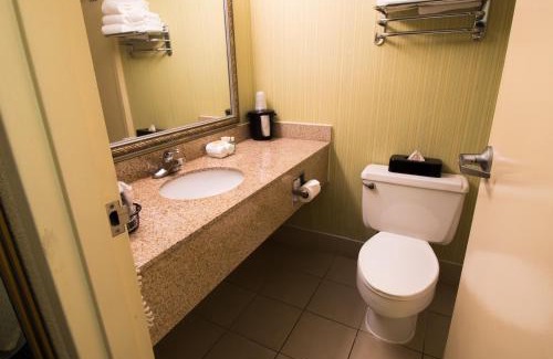 Shively Hotel | Best Western Premier Airport/Expo Center Hotel