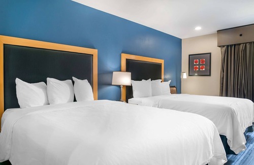 Cheboygan Hotel | Best Western River Terrace