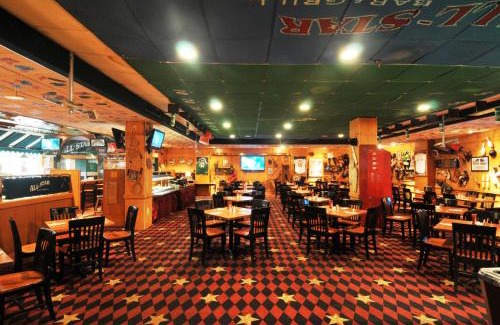 Marlborough Hotel | Best Western Royal Plaza Hotel and Trade Center