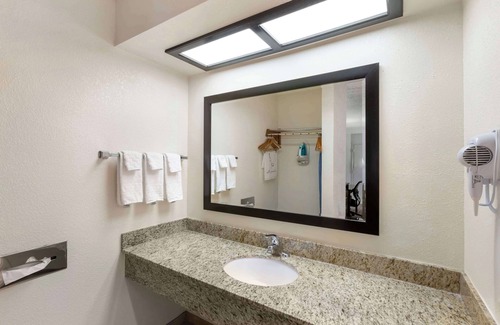 Overgaard Hotel | Best Western Sawmill Inn