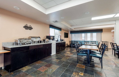 Cortez Hotel | Best Western Turquoise Inn & Suites