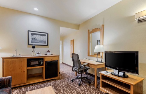 Cortez Hotel | Best Western Turquoise Inn & Suites