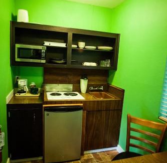 Lakeside Park Hotel | Big Pines Mountain House