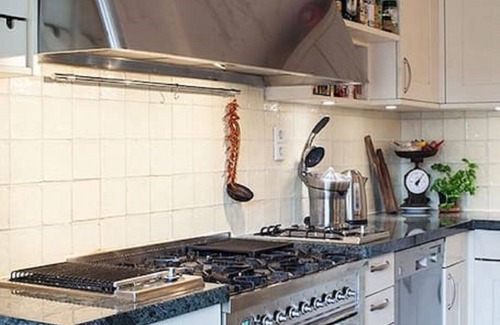 Elsrijk House | Big Stylish Family House 10 minutes from Amsterdam city center, RAI and Zuid-As
