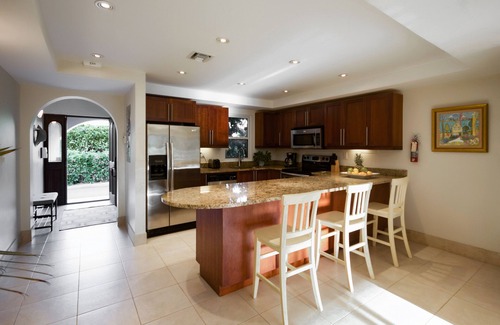 The Bight House | Bijou! Sophistication and comfort in Turtle Cove