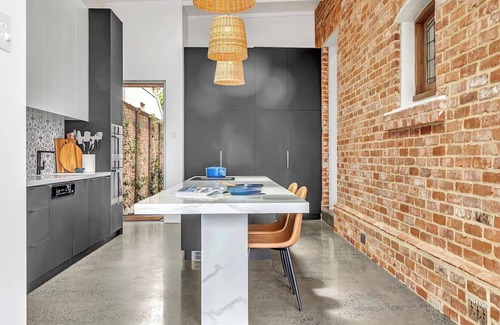 Henley Beach House | Birdy Beach House An Idyllic Oceanfront Lifestyle