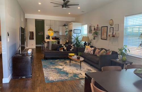 Oak Cliff House | Bishop Arts Bungalow Escape