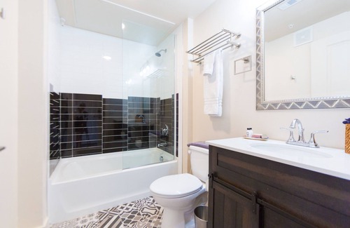 Kessler Hotel | Bishop Arts Hotel by Qresorts.