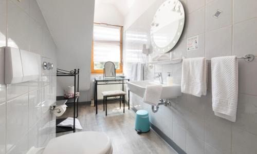 Lahntal-Sarnau Hotel | Blütenhotel Village