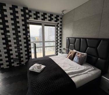 Mirow Apartment | Black Pearl - Amazing City View, 130 sqm