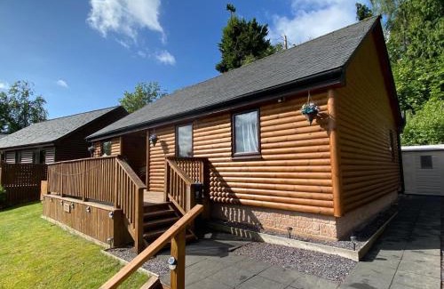 Murthly House | Blairgowrie Luxury 3 Bed Lodge with Hot Tub