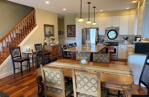 Seaside House | Blakely Prom House - Prime Oceanfront Location - On Promenade