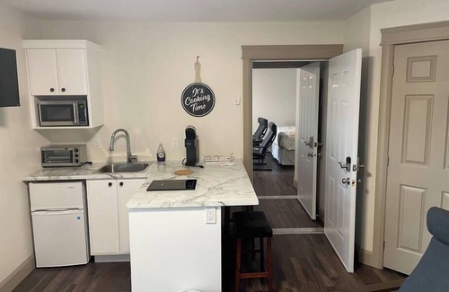 King's Point Apartment | Bliss by da Bay Deluxe suite 6