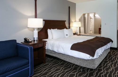 New Buffalo Hotel | Blisspoint Inn and Suites
