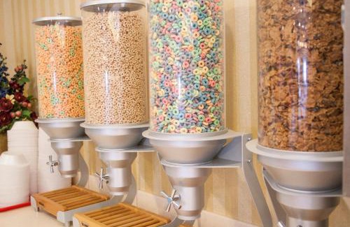 Shipshewana Hotel | Blue Gate Garden Inn