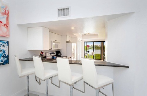 Mid Island Condo | Blue Lagoon Estate
