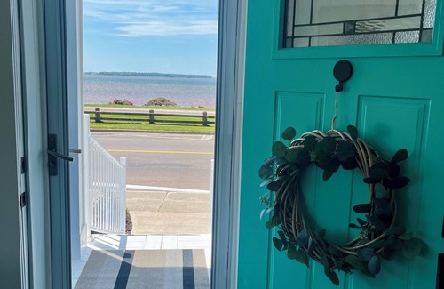Summerside House | Blue Lobster Summerside Harbour