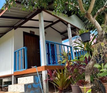 Nuea Khlong House | Blue Sky Bungalow