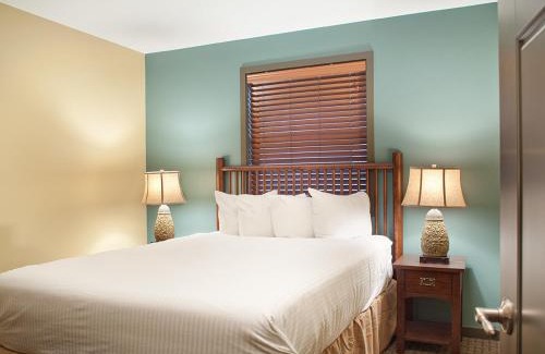 Lake Delton Cabin | Bluegreen Vacations Christmas Mountain Village, an Ascend Collection Resort