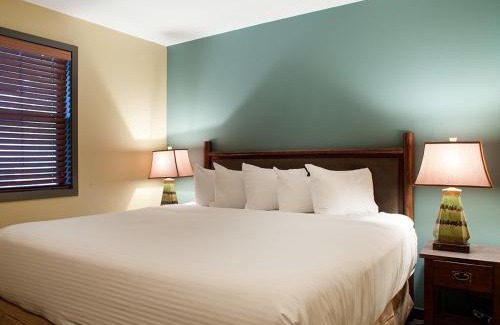 Lake Delton Cabin | Bluegreen Vacations Christmas Mountain Village, an Ascend Collection Resort
