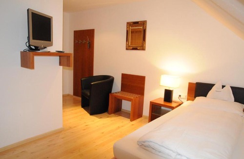 Altdorf House | Boardinghouse Wadenspanner