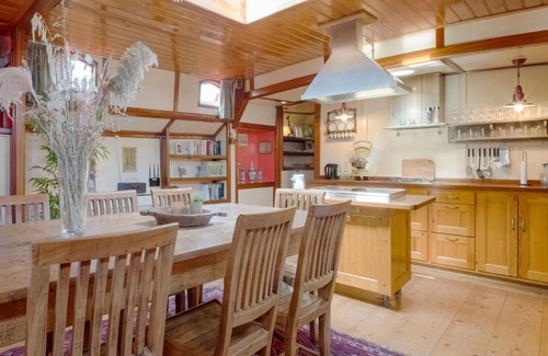 Kerkdriel Boat Rental | Boat Bliss on the Zandmeren Lake