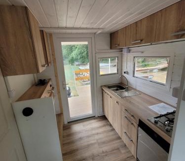 Tokaj Boat Rental | Bodrogpart Úszóház Tokaj