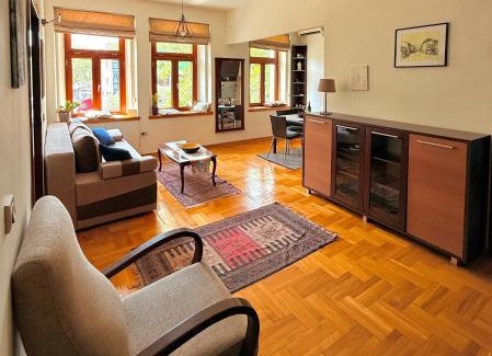 Downtown Apartment | Bokeska apartment