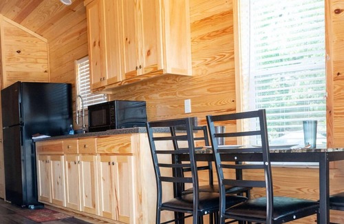 Lake Delton Cabin | Bonanza Camping Resort