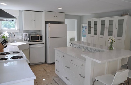 Spring Lake Cottage | Booking for Summer 25. Call 616-822-4979 for details.