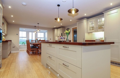 Mabe Cottage | BOQUIO FARMHOUSE, pet friendly, luxury holiday cottage in Helston