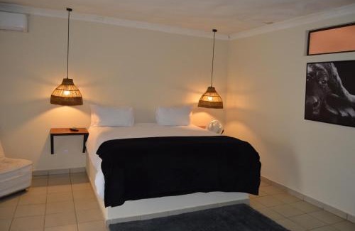 Kolwezi House | Bougainvilla Kolwezi Guesthouse
